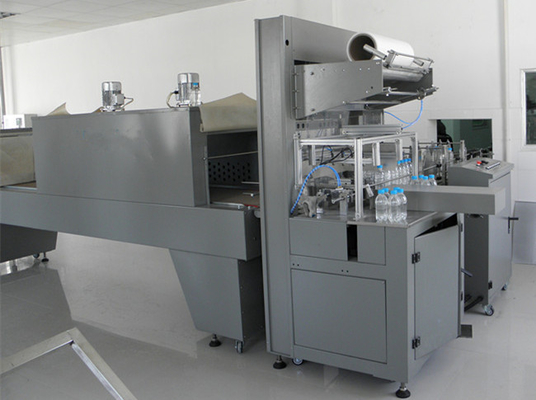 Krimpen de krimpfolie Geautomatiseerde Verpakkende Machines voor Water Verpakkende Installatie Ce ISO van de Omslagmachine